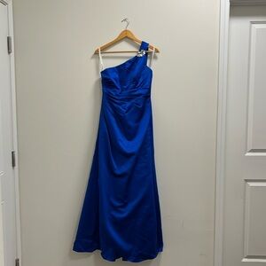 blue one shoulder strap dress
